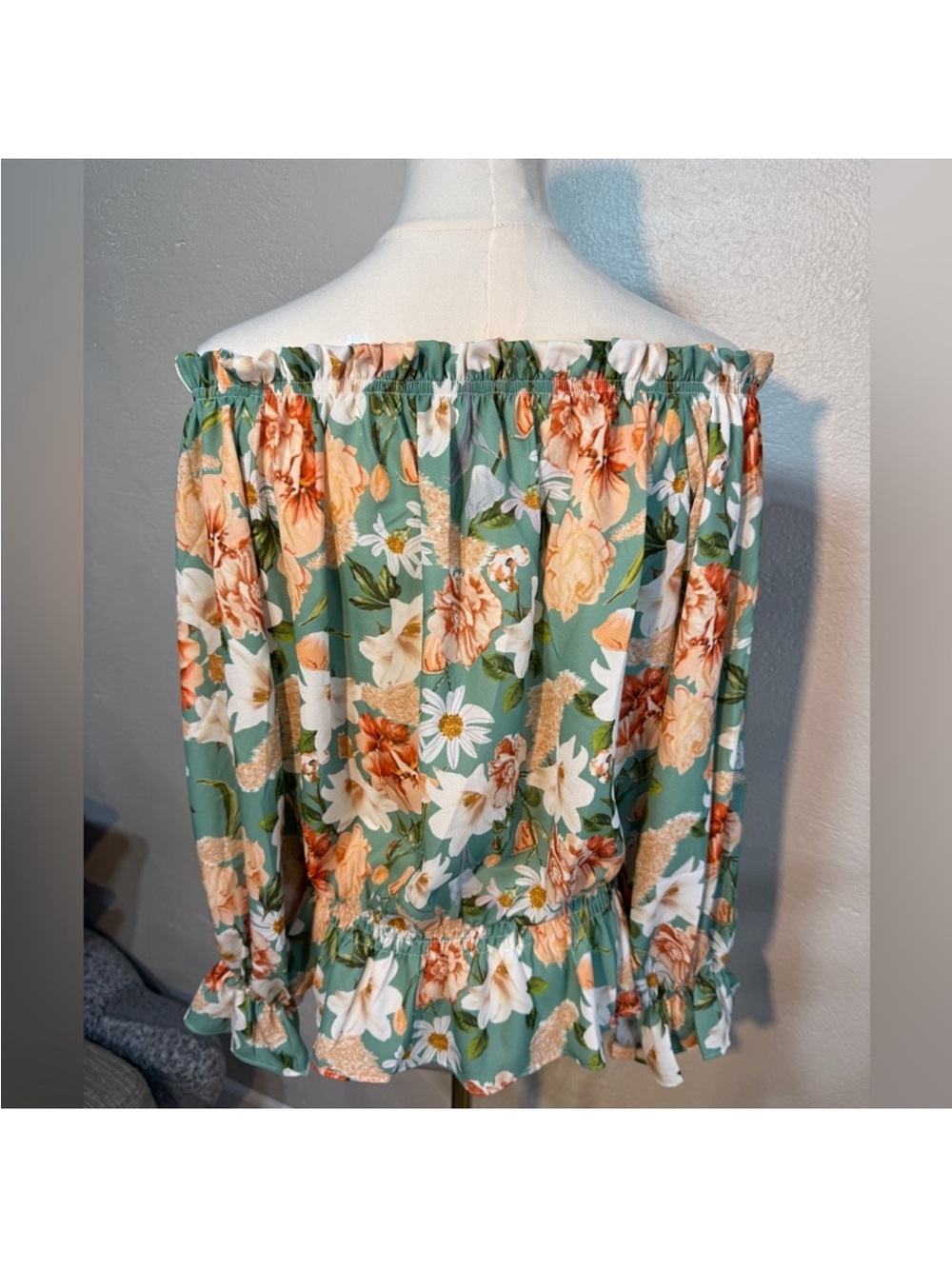 Off-Shoulder Floral Blouse in Sage with Peach & White Blooms - Picture 4 of 9